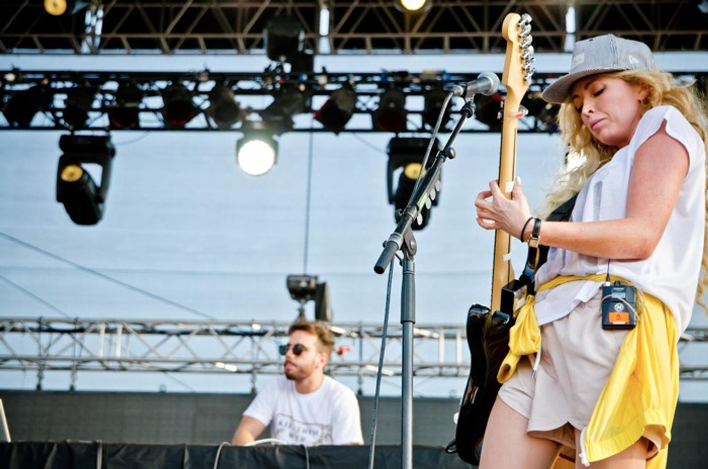 7205_the_ting_tings