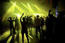 7721_people