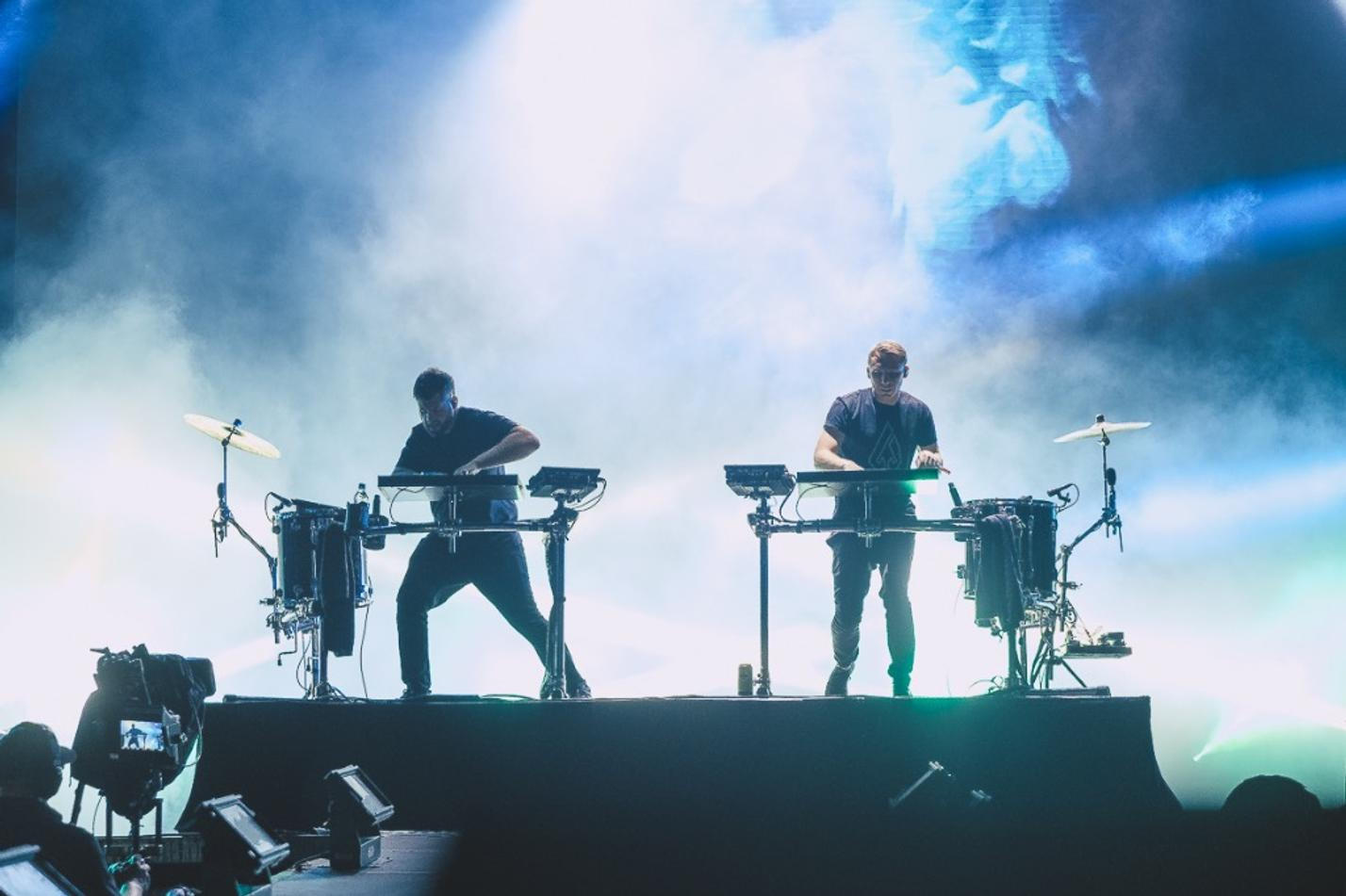 12_Odesza