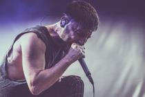 While_She_Sleeps (4)