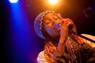 Nneka-5
