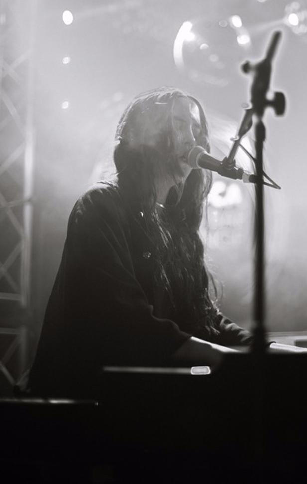 11_Sara Hartman