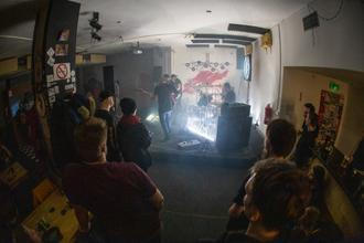 Livelike (1)
