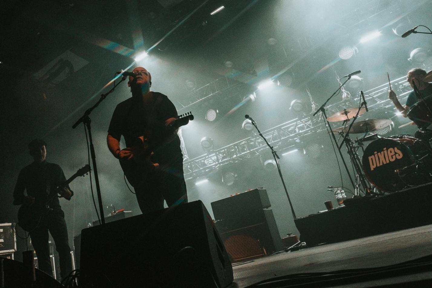 09_Pixies
