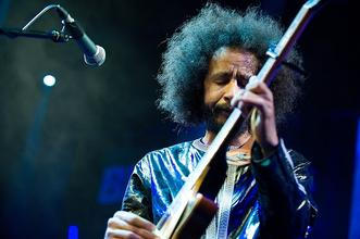 23-blues-alive-12-tamikrest