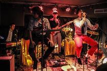 THE_SILVER_SPOONS_6