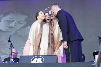 Bratislava Hot serenaders 1