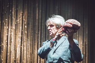 06_David Byrne