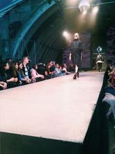 Fashion stage přehlídka Kas Kryst