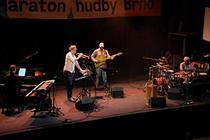 38-Trilok Gurtu Band
