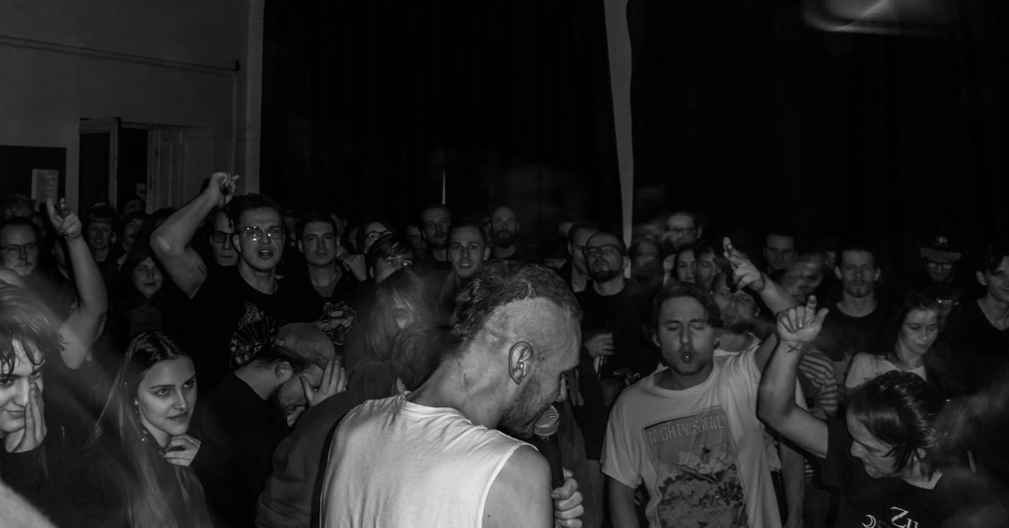 johny-nasilnik-punctum-3