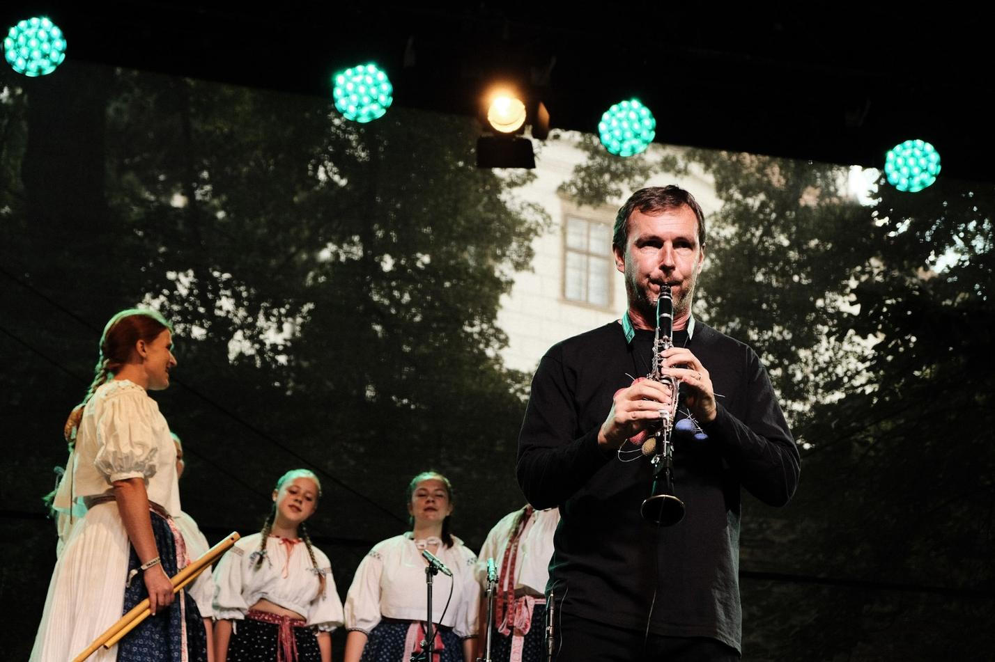 42. Clarinet Factory & Grunik