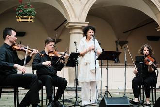 29. Iva Bittová & Mucha Quartet