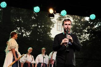 42. Clarinet Factory & Grunik