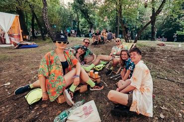 04_Fest Fetival