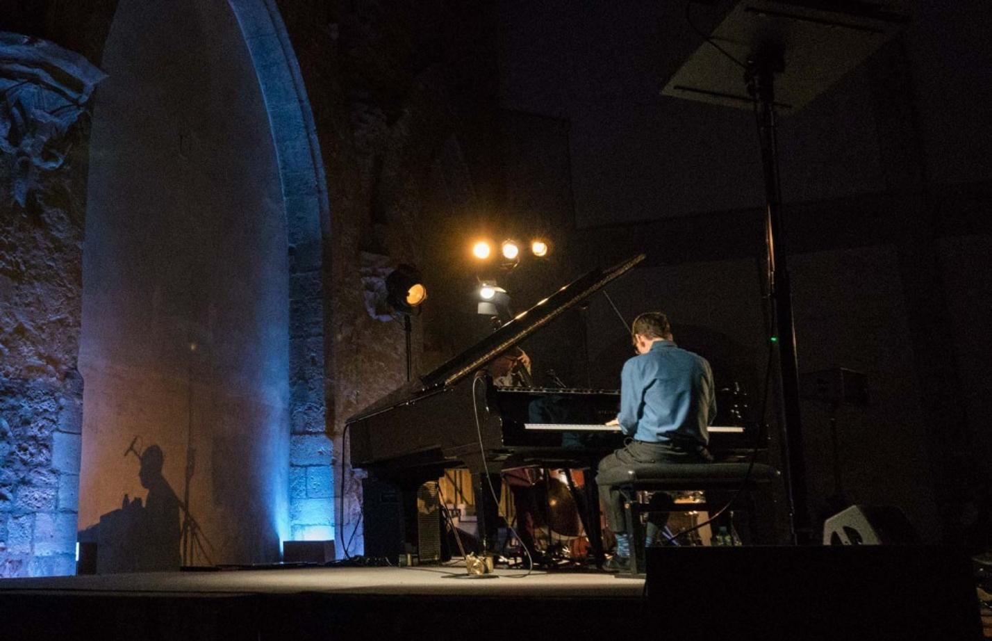 strunypodzimu_fredhersch2