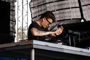 05_DJ ROXTAR
