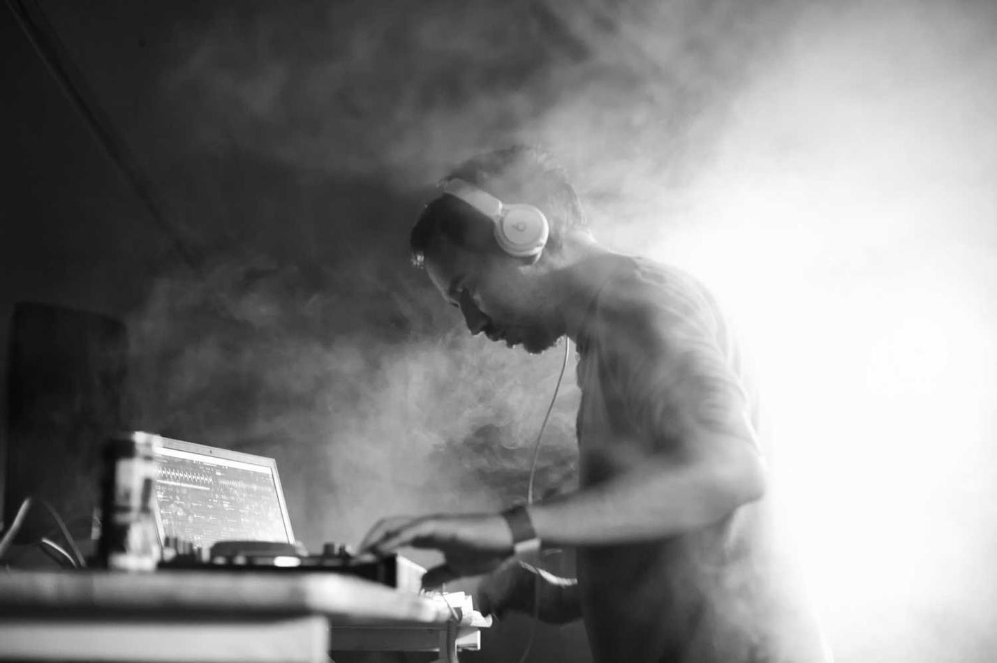 012_DJ COSMIC JAZZ