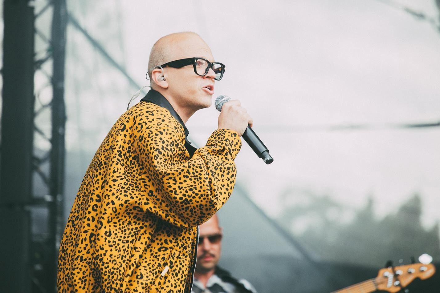 7KRÁT3 & LIVE BAND