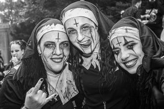 Fans (5) (5)