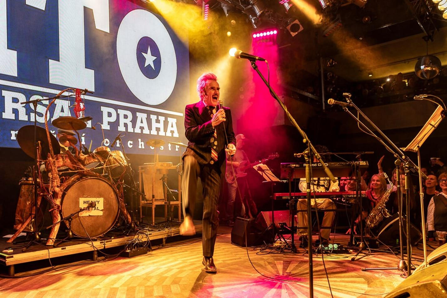 MTO Universal_04102025_Lucerna_Music_Bar_003_