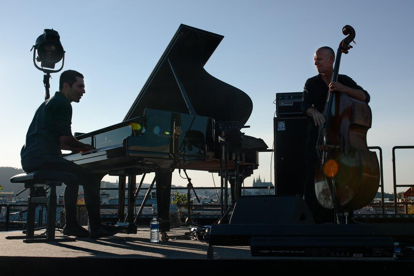 2_avishai_cohen_trio