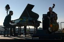 2_avishai_cohen_trio
