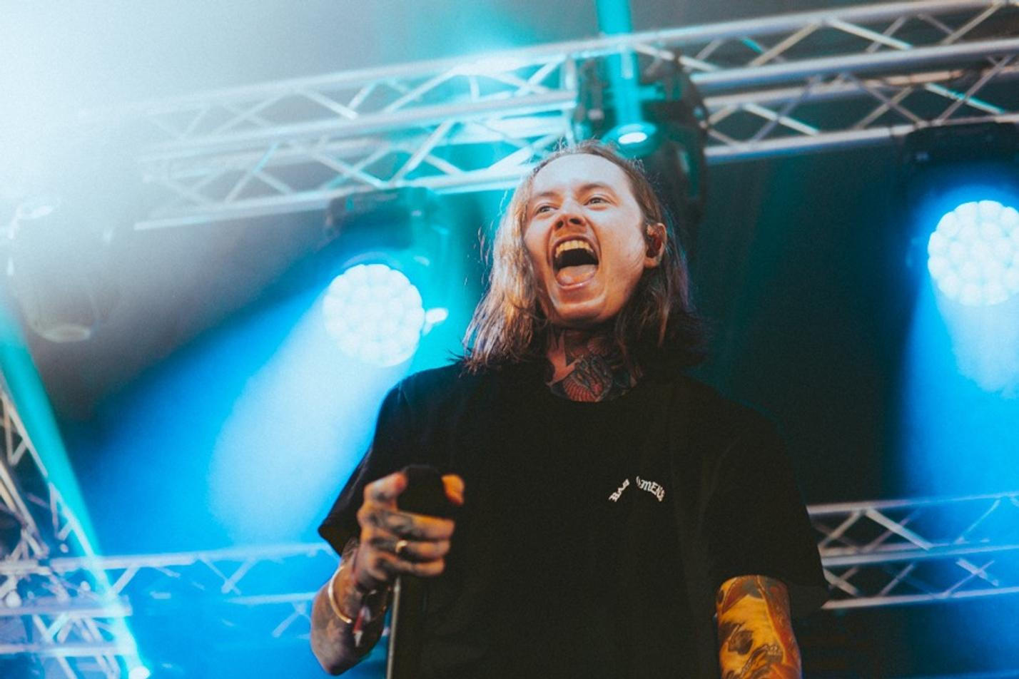 Bad Omens1