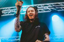 bad Omens3