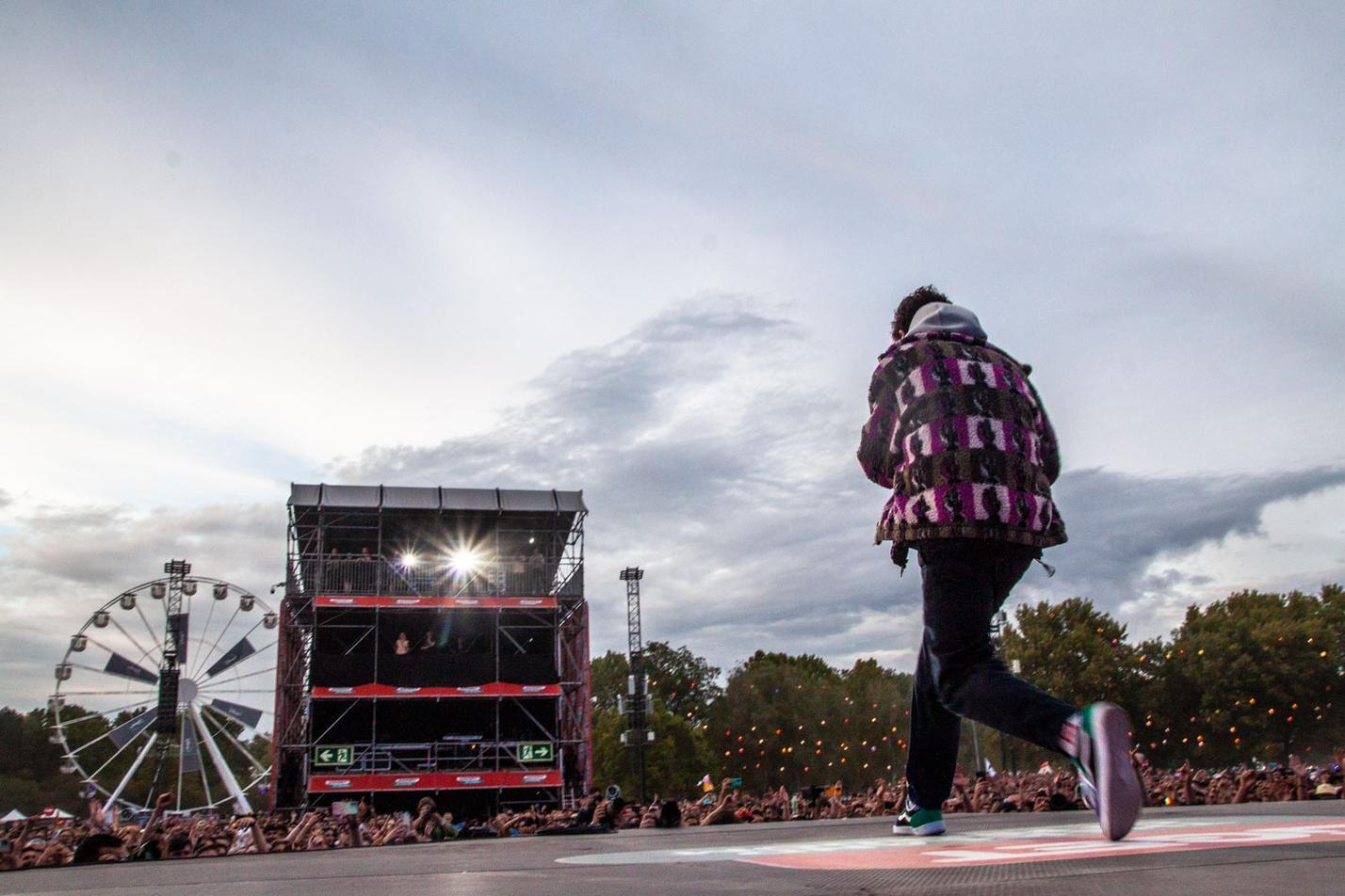 Bastille (2)