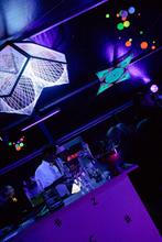 18_bar_1