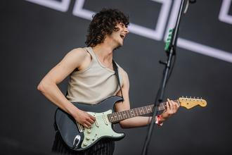 Miles Kane 2