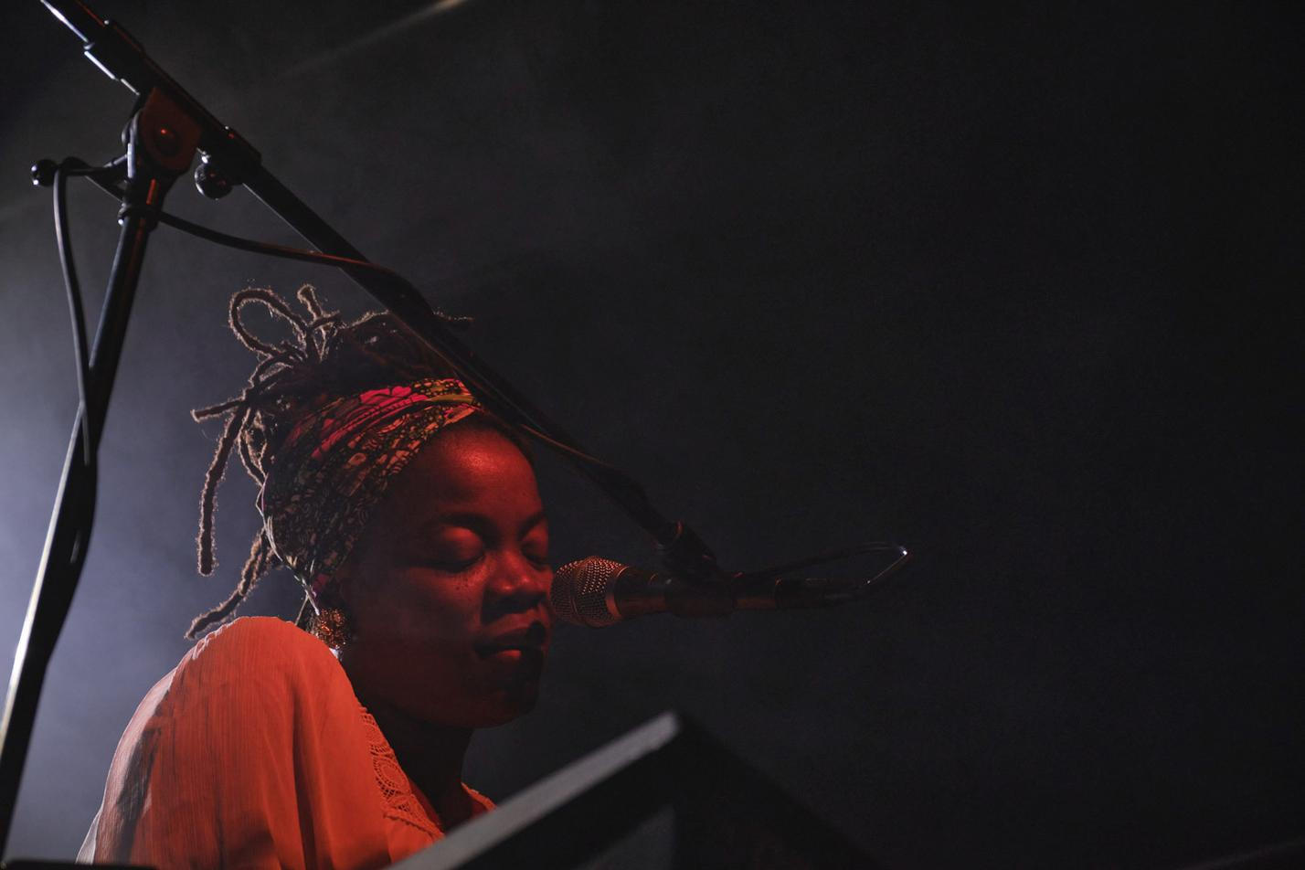 01 Malika Tirolien