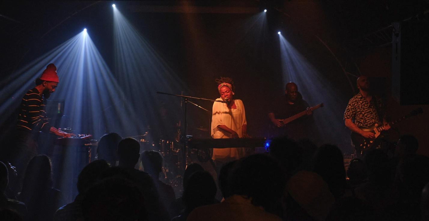 04 Malika Tirolien
