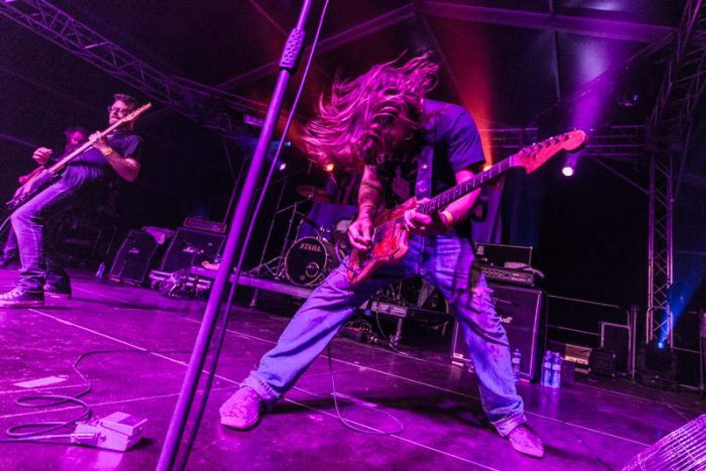 05_07 - (73) Red Fang
