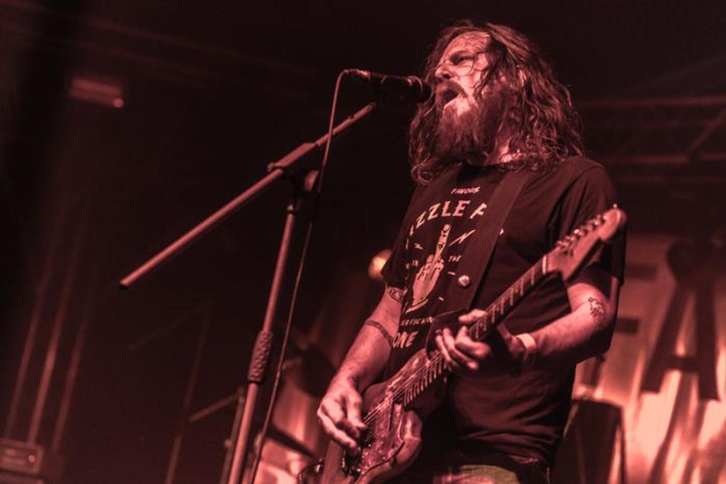 05_07 - (70) Red Fang