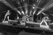 05_07 - (72) Red Fang