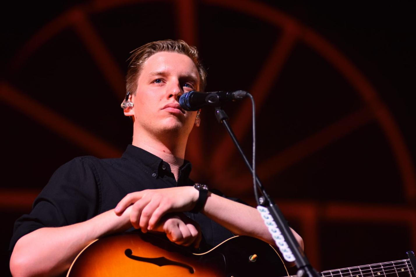 GEORGE_EZRA_4