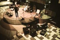 02_slim_cessna's_auto_club