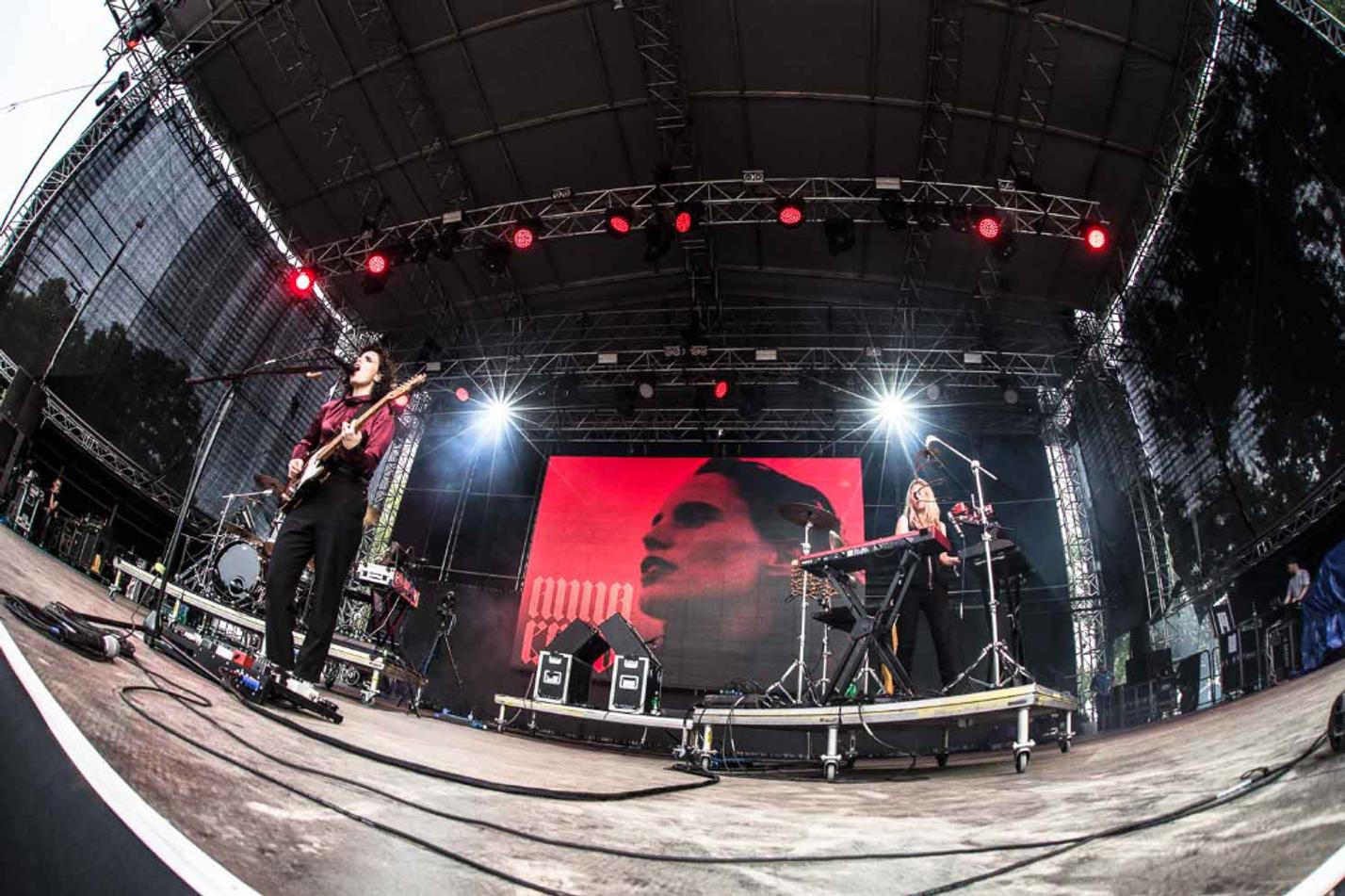 Anna Calvi (4)