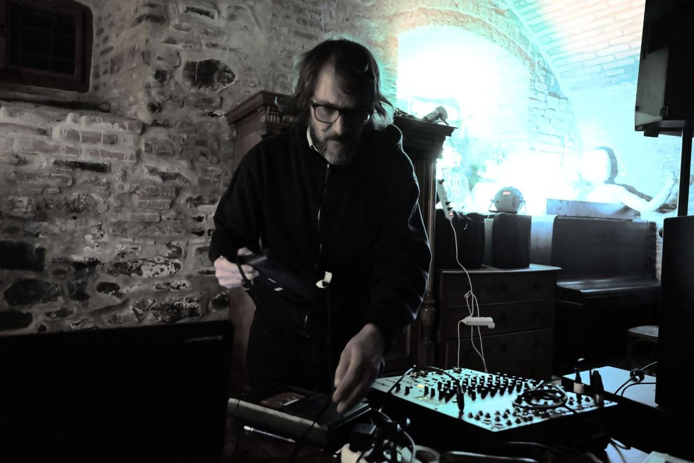 DJ Dáseň