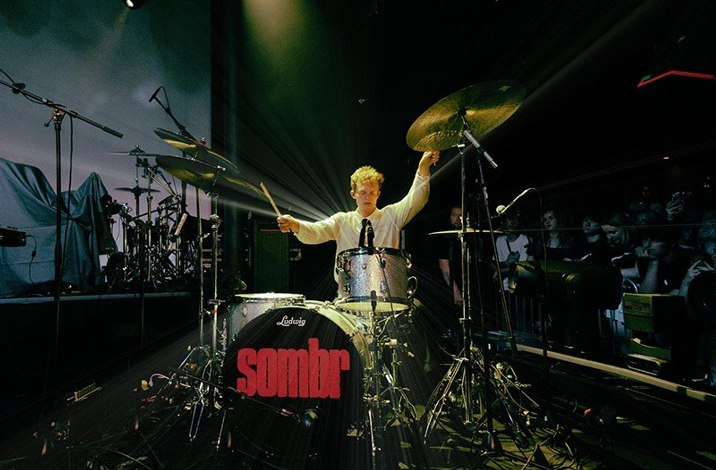 sombr-4