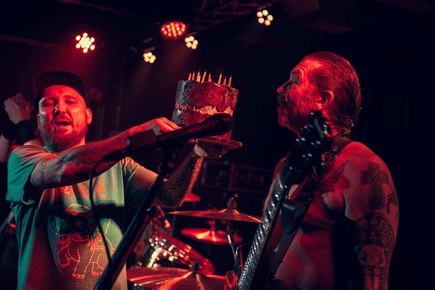 HIGH_ON_FIRE-7