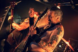 HIGH_ON_FIRE-4