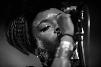 17BluesAlive2016_NikkiHill4