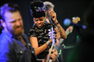 21BluesAlive2016_NikkiHill5