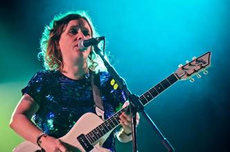2330_slowdive