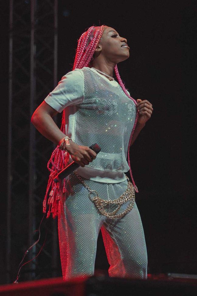AUNTY RAYZOR (6)