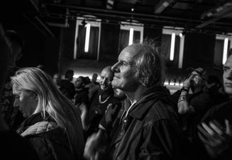 Fans (3)