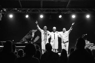 Omar Sosa - Seckou Keita-Gustavo Ovalles